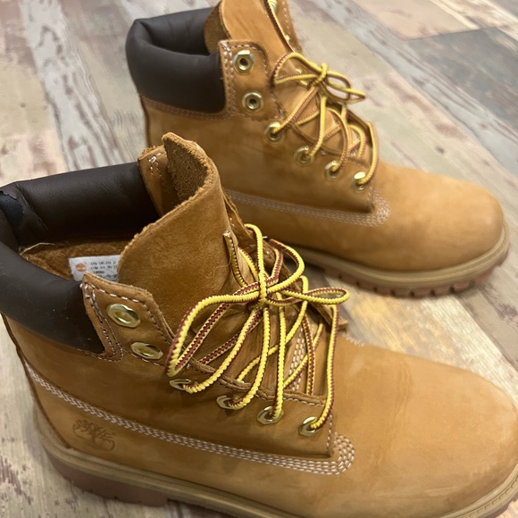 Timberland Boots - Picture 4 of 13